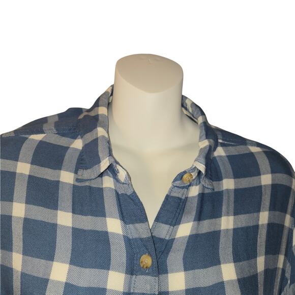 Ambercrombie & Fitch Womens Medium Button Up Shirt Blue Plaid Casual Lightweight - Picture 3 of 12